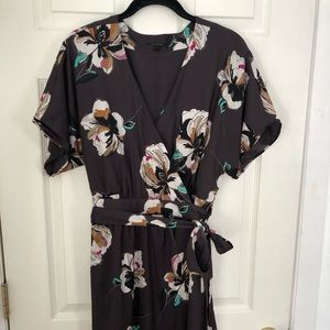 Ann Taylor floral wrap dress with pockets
